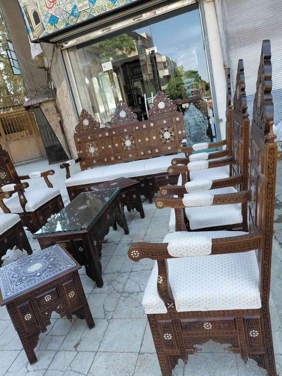 عرض خاص طقم عرابي صدف ثلاثية و 6 كراسي و طقم طاولات عدد3 واحد كبير و 2 صغيره صدف سنان بحري و حفر يدوي خشب جوز و بسعر مغري التواصل على الرقم و يواجد توصيل و شحن عام و موديلات تانية موجودين في دمشق 00963938435361


**إذا كنت صاحب هذا الإعلان وتريد حذفه لأي سبب، رجاءا أرسل رسالة إلى الدعم الفني**