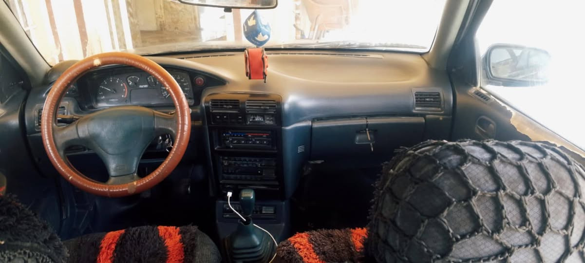 كيا سيفيا 92 مشروع وطني رقم بغداد سنوية لل 2027 راعيها يمي  محرك مفتوح وكير عادي مكفولات حدادية نظيفة  كهربائيات كلها شغاله تبريد شغال  السعررر 30 وبيها مجال المكان الضلوعيه اللاستفسار الاتصال على ***********
