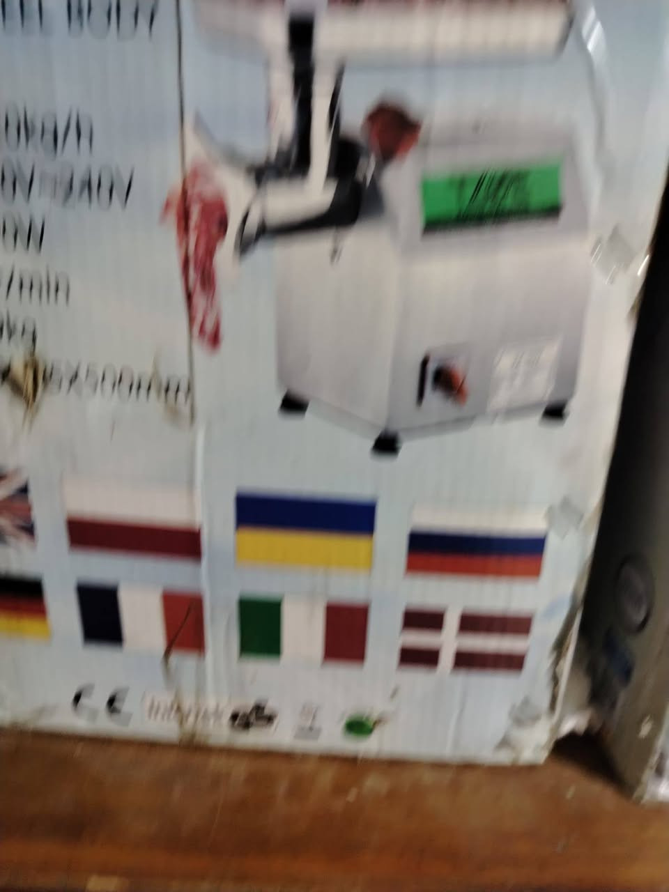 غراض جديده للبيع اليريدهن يتصل على هذا الرقم بي واتساب ***********
