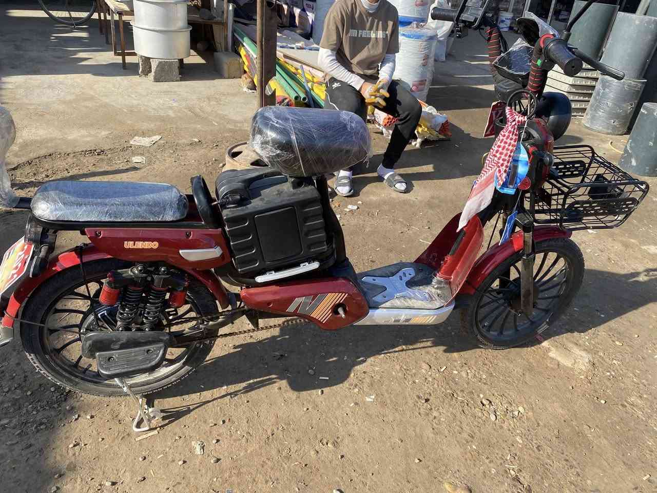 إسلام عليكم دراجة شحن  البيع بطاريات 4 اسويج و بصمه وكرت التشغيل والسعر و 600 وبيه مجال الرقم 
*********** 
المكان تاجي قريت عواد
