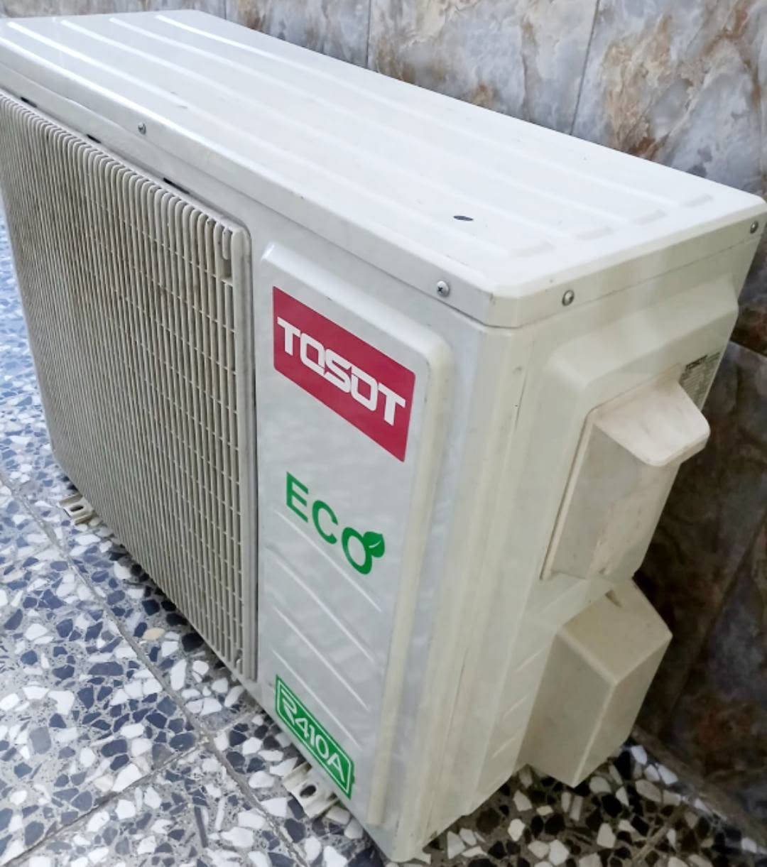 سبلت توسوت طن ونص18000.Btu نظيف جدا 2022..تدفئه تبريد ثلج ألاصلي من شركةألبليسان العالميه كامل  الملحقات غاز الشركه410ضاغط أستوائي T3نحاس بواري كيبلات ريموت بلادي حماله للقطعه الداخليه كلهن بلاديات ألسعر 350قفل المكان بغداد ألرصافه ألشراي أتصال فقط غير متواجد عل فيس ضمان7أيام بعد  الشراء
***********
