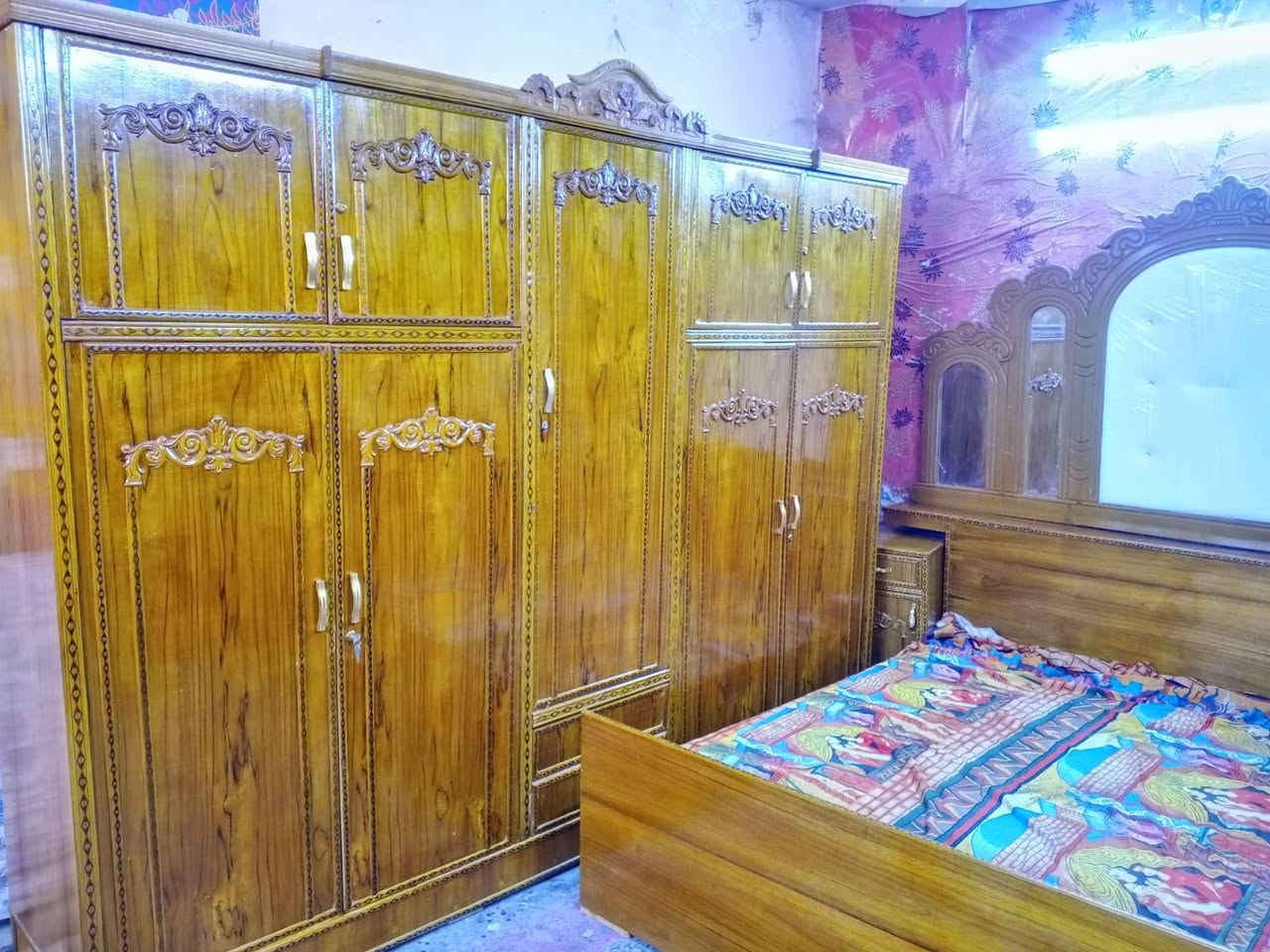 ‎غرفه اخشاب خمس ابواب ملحق للبيع ***********السعر 650صاج الزاويه كنتوريه موديل حديث نضيفه جدن مثل الص‎ بغداد, العراق
