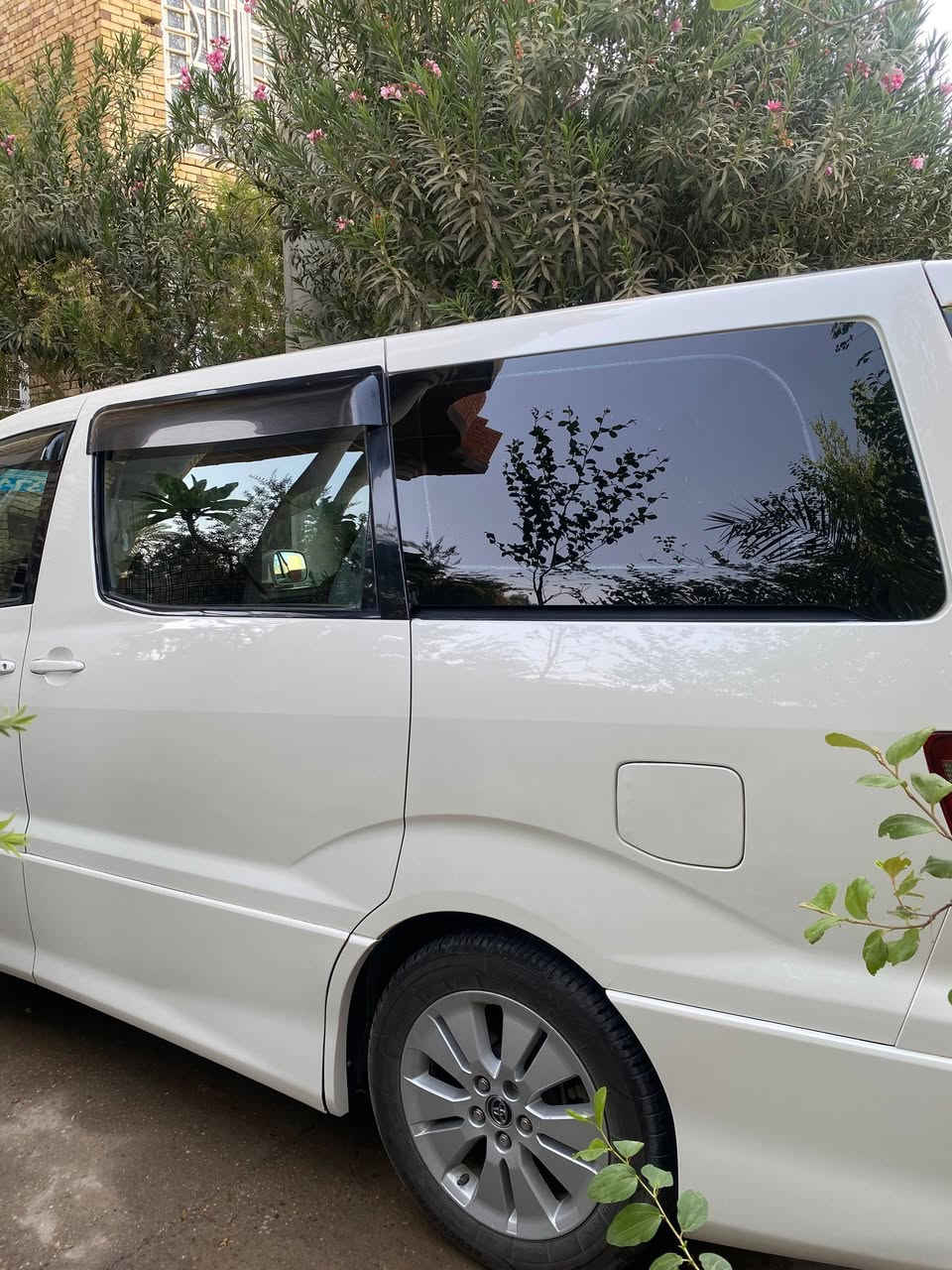 اللهم صل على محمد وآل محمد
للبيع 
الفارد ياباني ابيض صدفي موديل ٢٠٠٣ رقم بصرة تحويل مكفوله من الضربه والصبغ والتبديل سيارة نظيفه للاتصال على الرقم ***********
