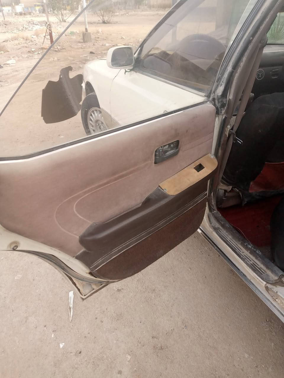 السلام عليكم،، مارك عظم موديل 91 نجف محرك شرط ونجي وگير تمام كهربائيات شغاله گشره 90% نظيف صدر نص عمر فقط تحتاج دبلات (السعر 28قفل)  مكاني مناذرة للأتصال ***********
