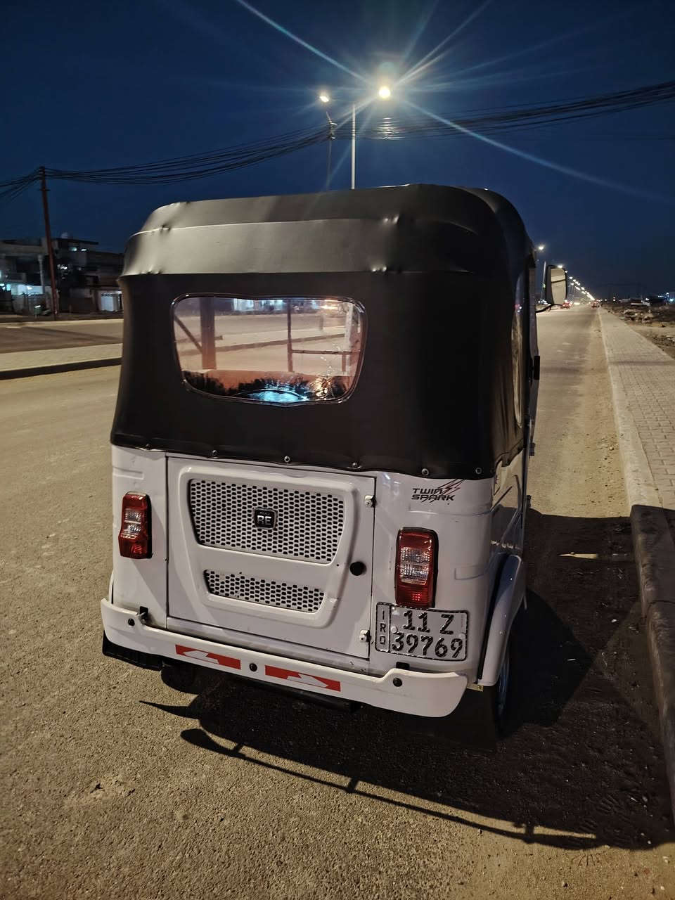 السلام عليكم تك تك 2021 مكفولة من الضربة ولصبغ فقط دواسات وبارد شوية بلغد اكفلك اكسل ومكينة تنقص وبخير تك أحلة من الصور السعر 7800 وبيهة مجال مكاني بغداد الشعلةة
رقم الهاتف ***********
