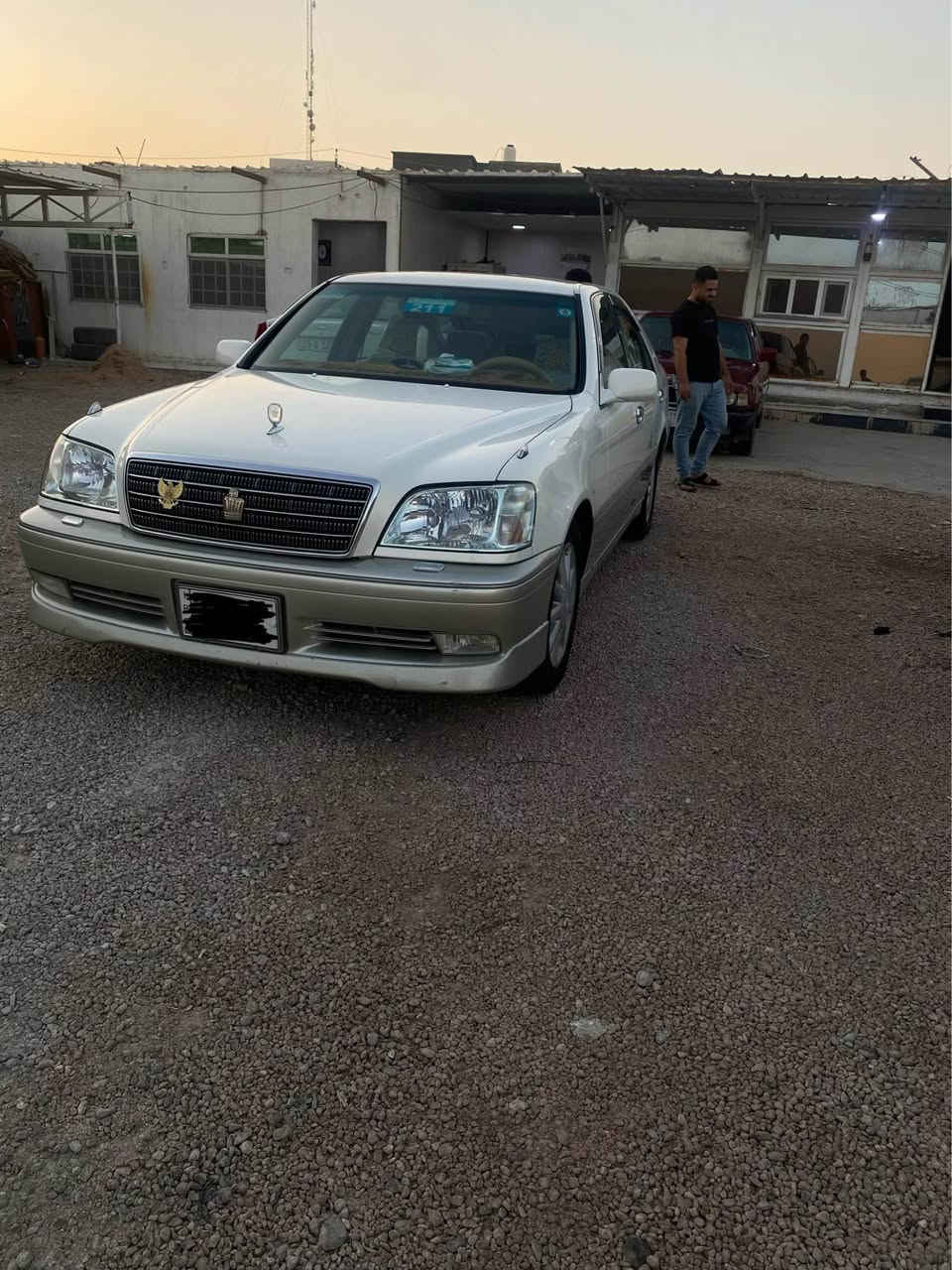 ملكة 2001
سياره على وضع الشركه بلاد
تحويل مباشر كفاله من كصه وضربه 
ديفور 4 دكم كرستال 
*********** الرمادي, الأنبار
