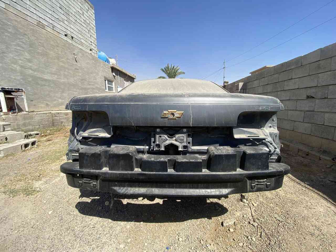 للبيع دولفين 1991 معمر جديد عيزها صبغ فقط مكينه وكير مال حاويه جدد مشدود بيها غراضها كامله من غرفه داخليه وبطايب مال بوب رقم صلاح الدين بسمي 37 وبيها مجال غير متواجد عالفيس ***********
