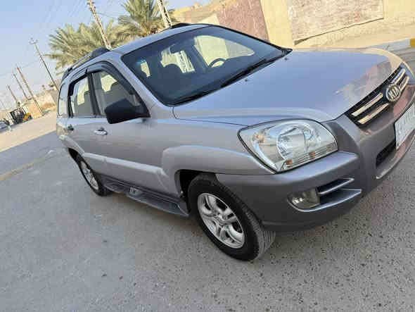 سلام عليكم سبورتج للبيع موديل 2008رقم بغداد كير محرك جدد باتري جديد تخم تاير جديدتبريد ثلج نغصه الصدر الأمامي نص عمره السيارة بيه ضربه بالجاملغ الخلفي ومصبوغه عام للجماليه مكان السيارة بغداد التاجي باب الأول السعر 88وبيه مجال الاتصال ***********/***********
