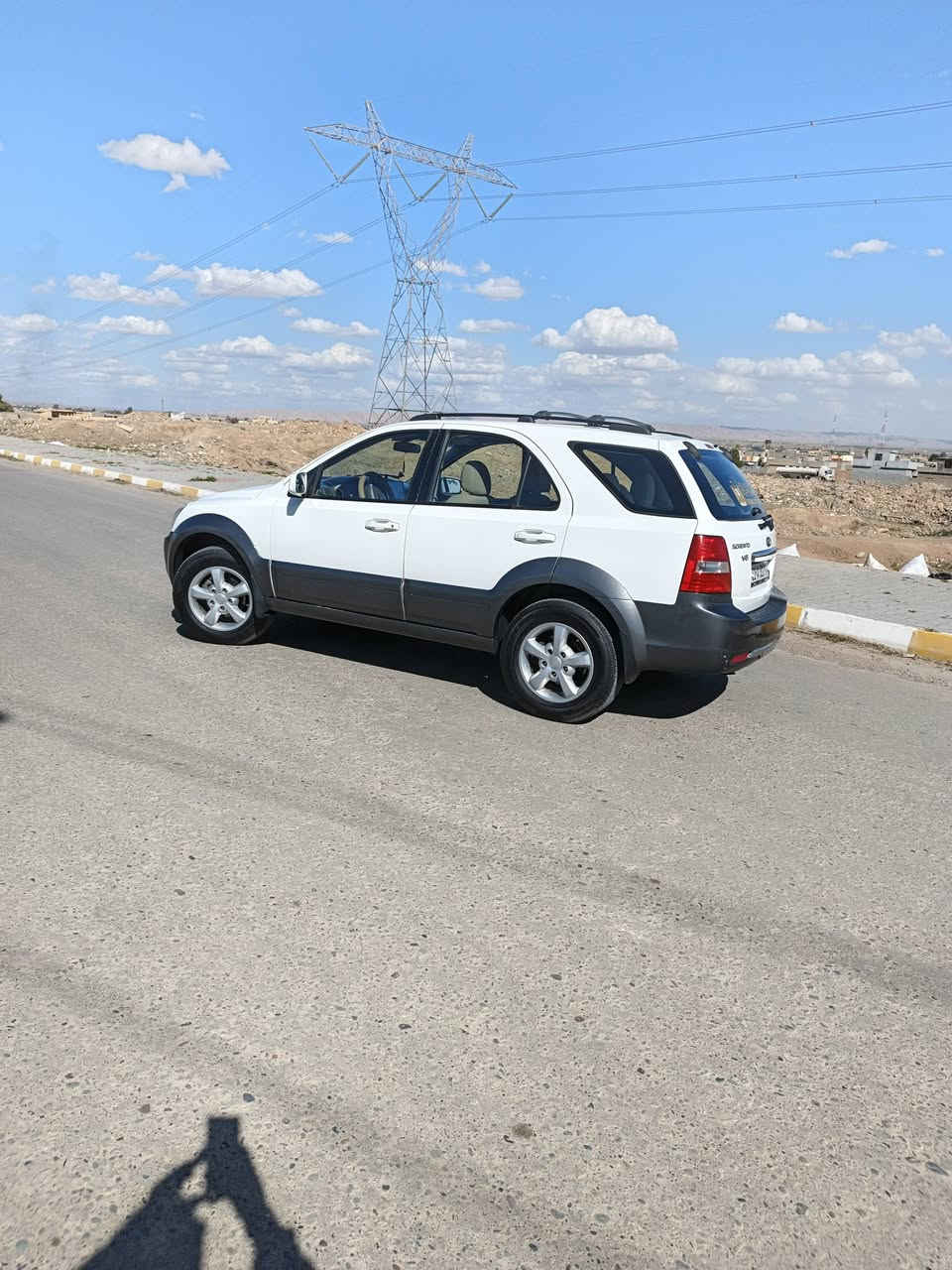 السلام عليكم سيارة سيرنتو 2008 خليجي محرك 3800  سيارة جاهزة مابيها نقص شرط الفحص من كلشي تحويل ثاني يوم رقم دولي شمالي السعر 110 ورقة  غير متواجد ع الفيس 
رقم الموبايل ***********
