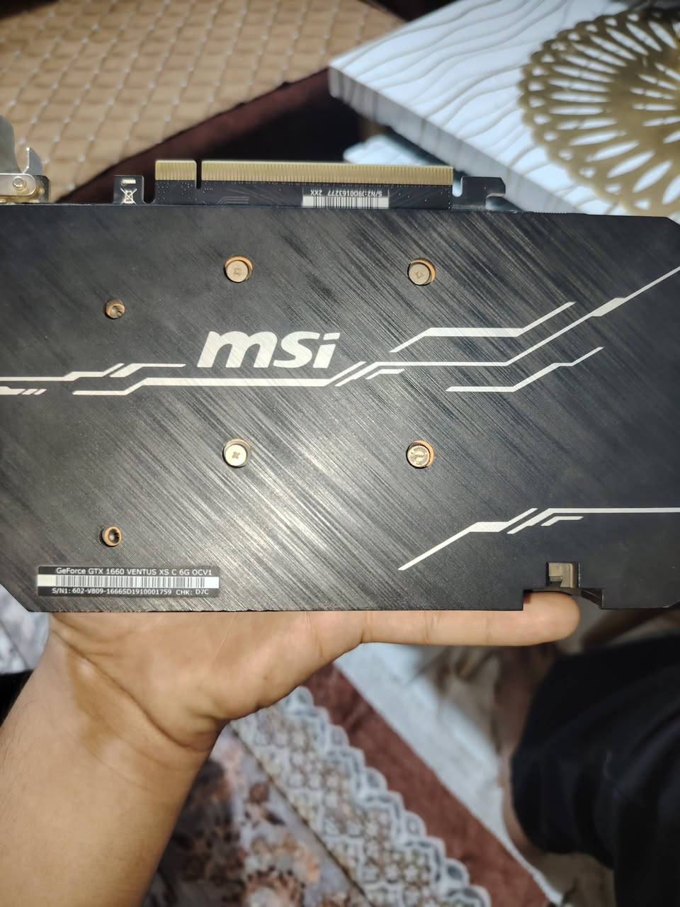 السلام عليكم كرت Geforce GTX 1660 VENTUS XS C 6G 
٪الكرت نضيف 99
لوك ستيكر 
6كيكا
الفي رام
مكاني البصره 
*********** رقمي 
توصيل غير متوفر
السعر 160 الف وبي مجال
