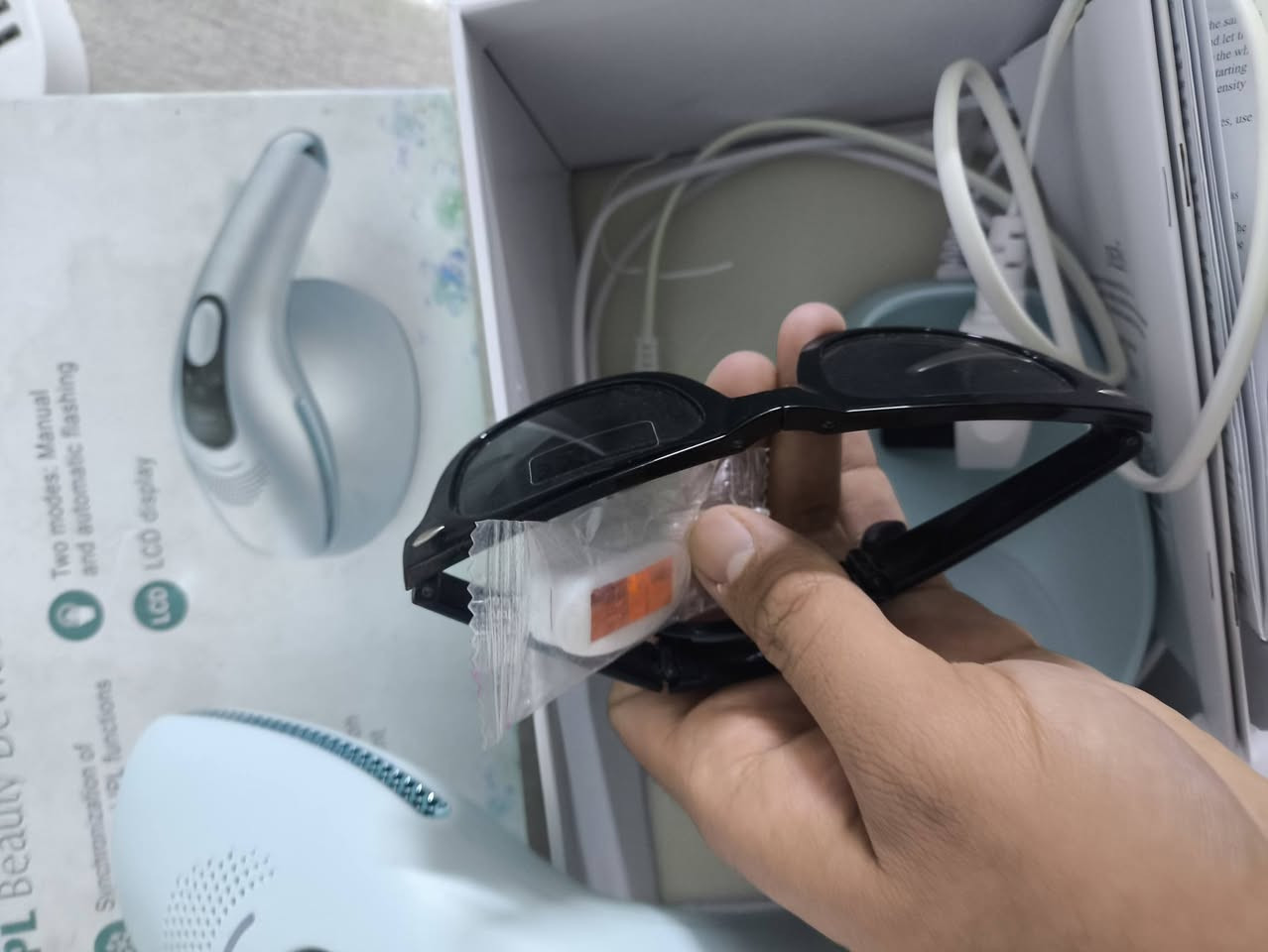 للبيع ب150 الف جوة السوك شرط
جهاز دييس برو لإزالة الشعر بالليزر (DEESS Pro/GP590). 
خاصية التبريد: يحتوي على تقنية تبريد مدمجة تقلل الألم أثناء الاستخدام.
عدد الومضات: ومضات غير محدودة (Unlimited Shots) للاستخدام طويل الأمد.
وظائف متعددة: يستخدم لإزالة الشعر، نضارة البشرة، وعلاج آثار حب الشباب.
السعر: يبلغ سعر الجهاز في العراق حوالي 625


**إذا كنت صاحب هذا الإعلان وتريد حذفه لأي سبب، رجاءا أرسل رسالة إلى الدعم الفني**