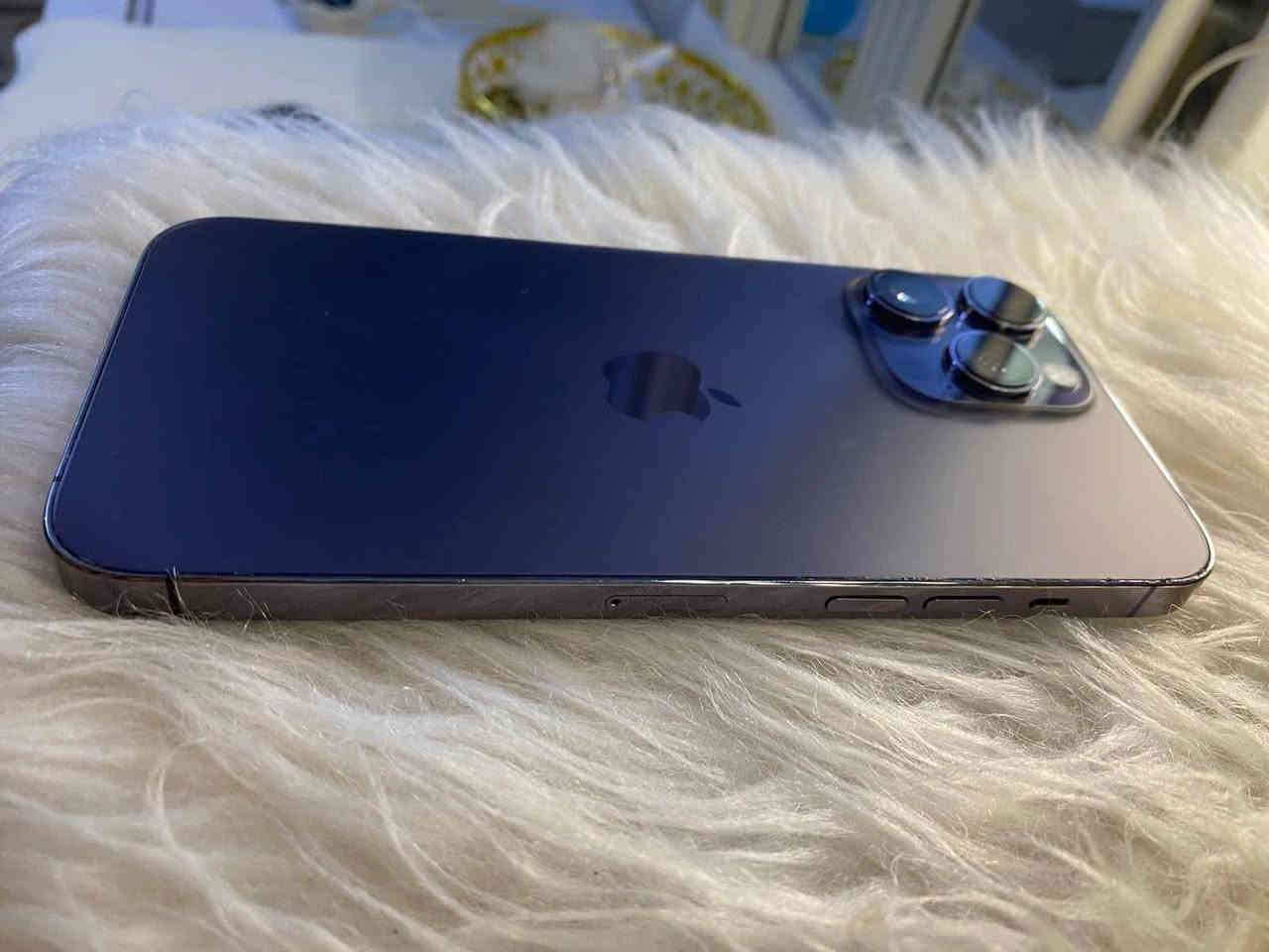 السلام عليكم احبتي 14برو ماكس قطعه نضيفه البطاريه91 للبيع السعر 450 مستعجل على البيع مال ولد مكان كركوك  *********** واتساب متوفر يوجد توصيل
