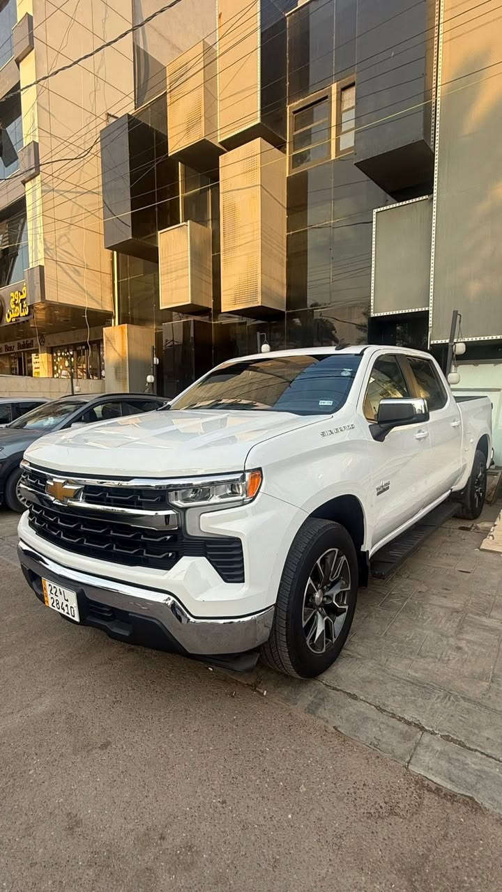 سلفرادو موديل 2024 رقم اربيل وارد أمريكي. حادث باب خلفي ومبدل نفس لون فقط كفاله من دواخل وشواصي كفاله باب طويل بدي كصير المرغوب حجم المحرك(V8) /5300/ الموصفات LT تكساس اديشن
فول حساسات رادار امامي شاشتين سايد بريك كهربائي كار بلي /5 بصمات تشغيل عن بعد باب خلفي كهربائي 4 انضمه قياده سياقه ذاتيه تحديد مسار مثبت سرعه وبعد هواي. بيه. موصفات.
السعر 35.000$ وبيه مجال للمشتري 
📍بغداد الكريعات 
***********
