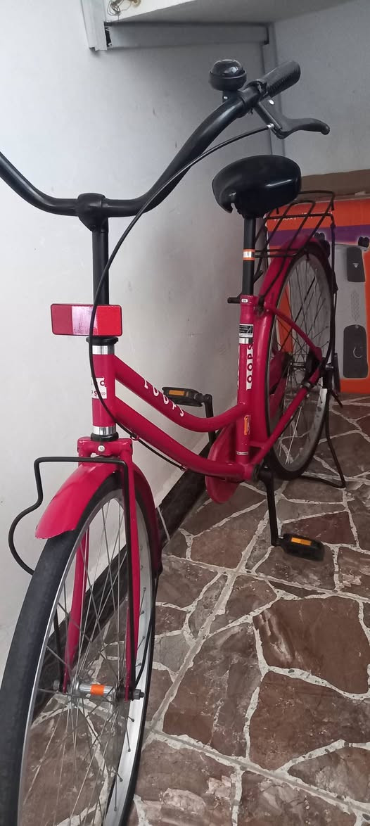 بايسكل للبيع باله حجم ٢٦ 
س ع ر   ١١٠  
 ***********
