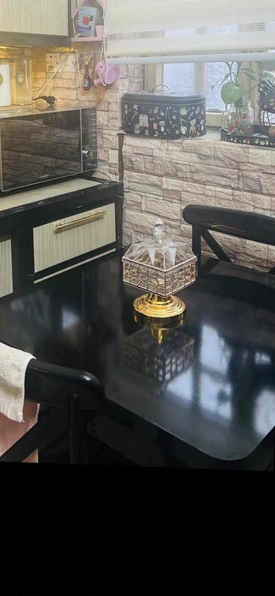 ميز طعام مع كراسي نظيف مابي اي ضرر للبيع العنوان الكريعات


**إذا كنت صاحب هذا الإعلان وتريد حذفه لأي سبب، رجاءا أرسل رسالة إلى الدعم الفني**