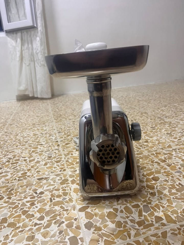 مكينه مال ثرم المكينه كما موضحة في الصوره نظيفه كلش و شغاله للمعرفة السعر الاتصال على الرقم ***********
