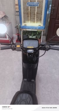 R9 • سرعة ١١٠ • ٥ بطاريات