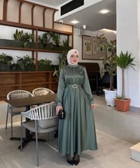 فستان • زارا ستن تركي • مقاسات ٣٨-٤٨