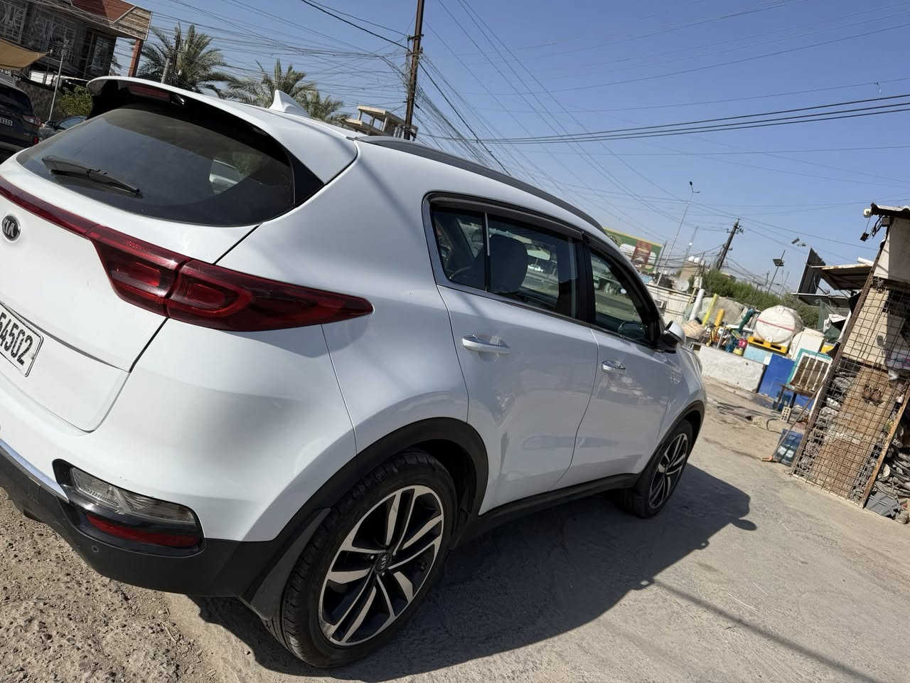 سبورتج 2020 خليجي
104 ماشيه
مواصفات عاديه
سنويه ورقم جديد
مكفوله كير محرك
بيها صبغ نص باب خلفي 
سعر 192ورقه بيها مجال 
***********
***********
