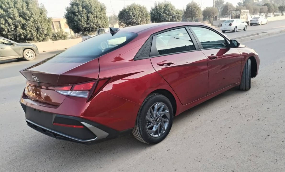 السلام عليكم النترا 2025 دخول جديد زيرو ماشيه 400 بعده بريحت الشركه (لون مميز) وارد امريكي مكفوله من الصبغ ولتبديل فقط بارد بسيط صور الحادث ولسونار بلمشنور  مواصفاتها (بصمه _محرك 2000دوش _ تشغيل عن بعد _ تدفئه بالكشنات _ رادار امامي وخلفي وجانبي _ شاشه كار بلي _ كاميرا خلفيه دواره _ تنبيه الخروج من المسار _اوتو بارك _توقف ذاتي  وباقي المواصفات المعروفه سياره جديده عله وضع الشركه السعر 159 للاستفسار ***********
