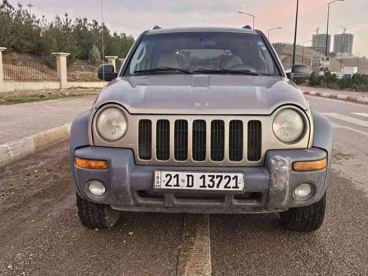 جێب لیبرتی مودیلی 2004 گێڕ ئۆتۆ ماتیک بێ لێدرن بێ سارد سەنەوی تازەییە تا2030 گێڕو مەکینەی بەشەرت سەیارە کە زۆرجوانە توندوتولە بی مەسروفە  دەبل ئەکسلی بەشەرت  سعر 85گەلاو مەعامەلەیەکی برایانە ژمارەی موبایل***********
