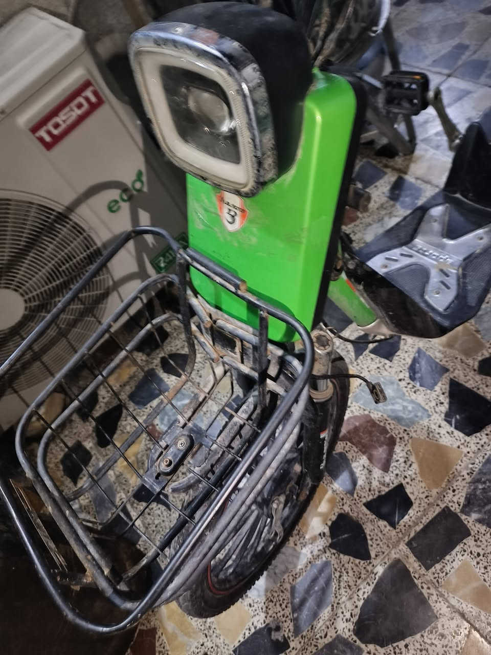 دراجه شحن c11  نقص بطاريات ابيع كوم حديد قيم وخذ أرقم ***********
