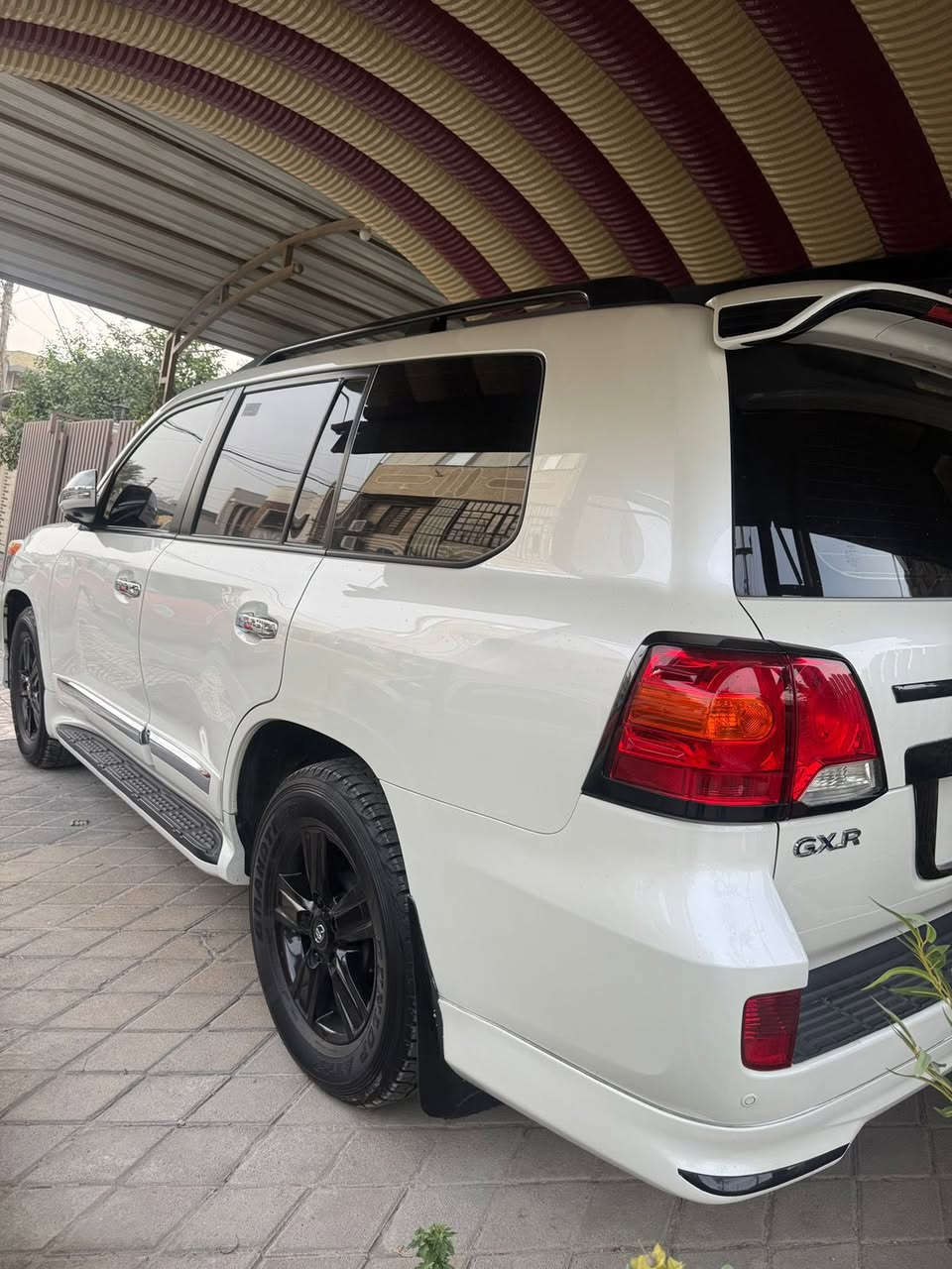 للبيع لاندكروز GXR موديل 2013 رقم بغداد مميز (3355أ)بغداد خصوصي ماشيه127الف مكفوله كفاله عامه بدون اي صبغ وبدون اي ضرر سياره نضيفه واستخدام بيت وبدون اي نقص داخله وخارجه نضيف كلش مكان السياره بغداد الكرخ للاستفسار الاتصال بالرقم***********.
