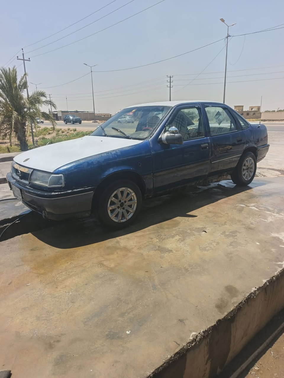 للبيع اوبل فيكترا موديل 93 رقم نجف باسم تحويل ثاني يوم محرك كير جدد حجم 18 حداديه حلوه تايرات حلوه كهربائيات شغاله السعر 15 ورقه وبيها مجال مكان طريق نجف كربلاء عمود 350 غير اتواجد على الفيس يتصل هذا رقمه***********
