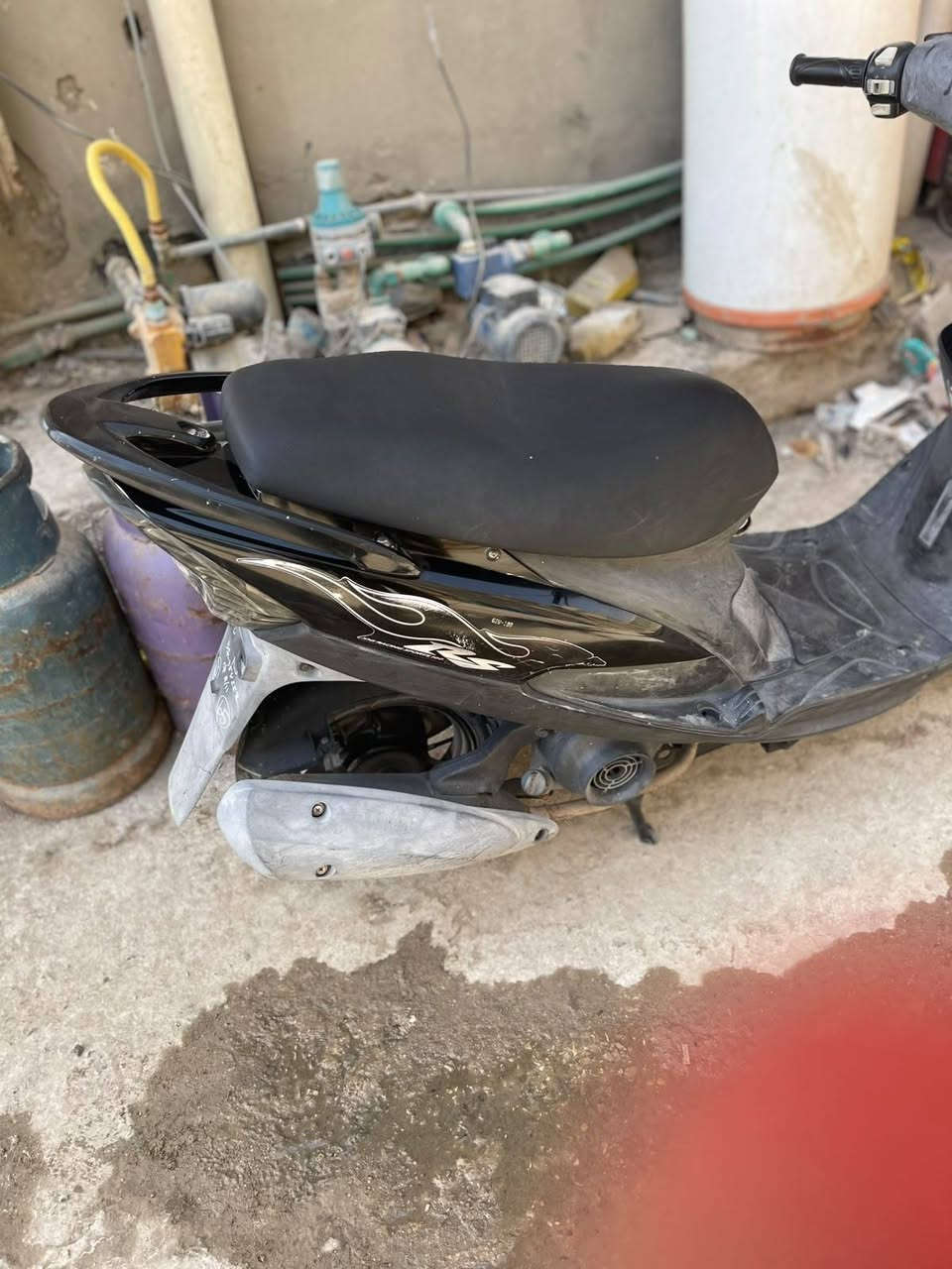ماكس عدله للبيع دراجة خير من الله نكرة سلف هندر كهربائيات كله شغال دراجة كله مختمة كل قطعه بيه مختمه  دهن امزويل دراجة خير من الله ما صار ههواي من نازله من الحاويه استفسار *********** مكاني ديوانيه
