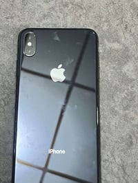 أيفون xs Max ذاكره 64 بطاريه بحساب 80السعر خاص او على هذا الرقم 078534...