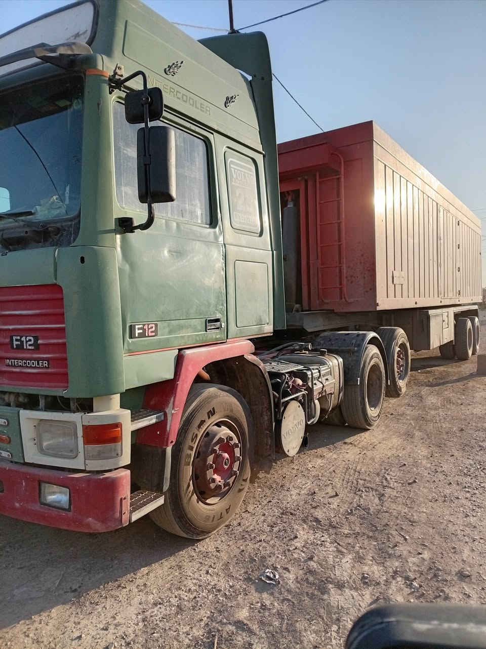 فالفو موديل ٩٣ سنكل خلفي مجموعة جوبلس تخم تاير مكينة ٢٣ جديدة كير ٣في٣ سيارة حلوة سنوية جديدة   دشبول فر الاتصال على الرقم ***********
