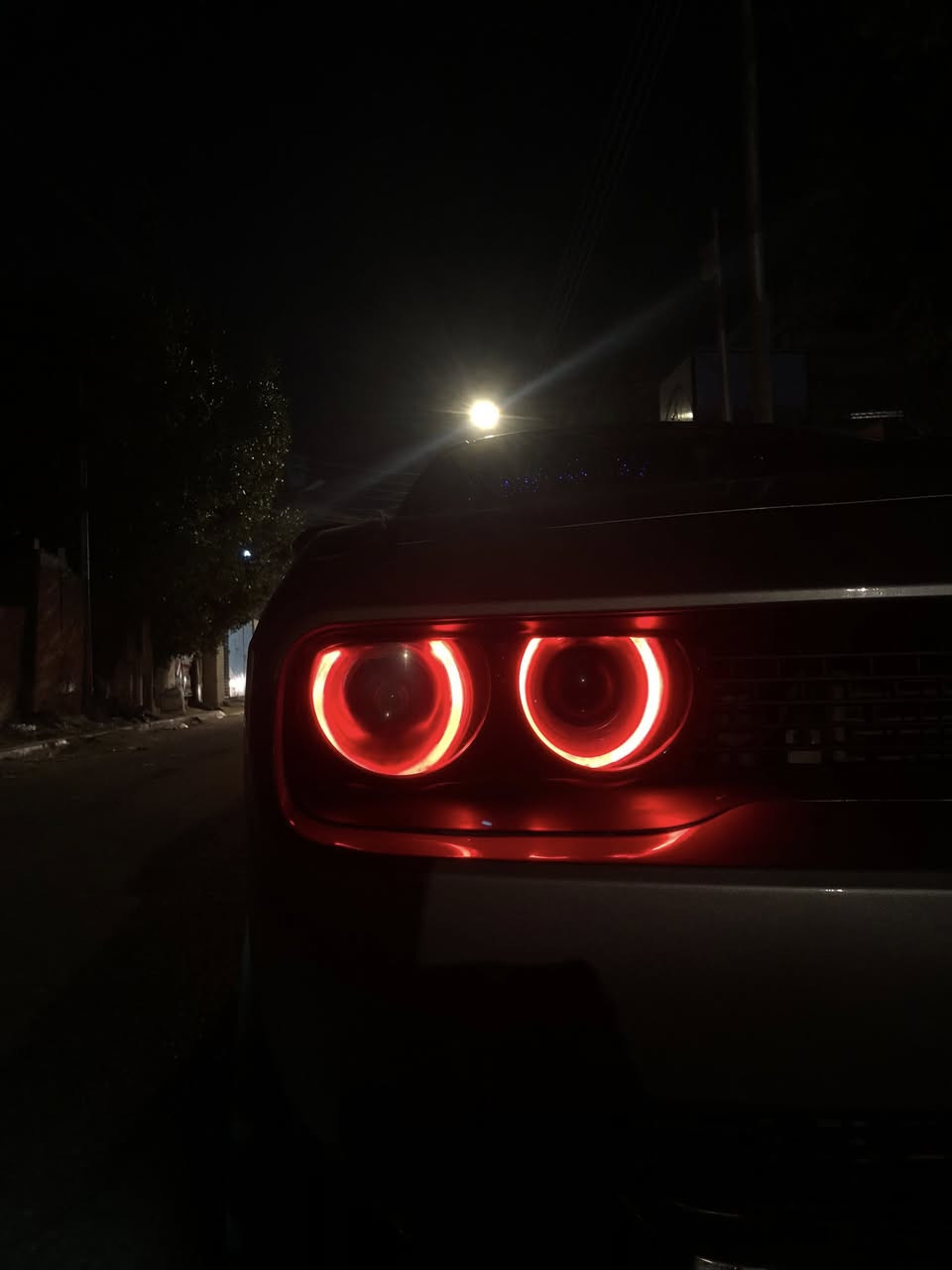 جالنجر rt2018 فول مواصفات عدى الفتحة
السيارة مصروف عليها هواي بلكات ومجاول ريسنك
فيت بم ريسنك 
لويات ودبلات اس ار تي 
سقف روز
ويل نجمة خسفة قوية ٢٠
ادامة كاملة من الطول للطول 
فلتر شوتة 
داون بايب وH بايب ودبات صوتها قوي
السيارة قوية بشكل ومبرمجة
بيها رشات ابيعها حزام 
السعر 158 بيها مجال بسيط
مكانها بصرة ***********
سبب البيع مصرف البانزين
