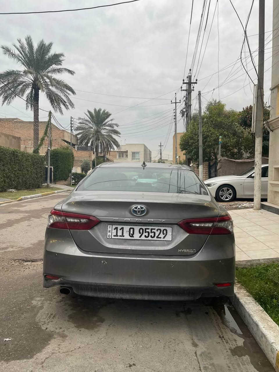 Toyota camry hyrbid SE
‎كامري 2023
السياره وارد اوربا 

‎مواصفاتSE فول عدا الفتحه 

‎محرك 2500 هايبرد 
‎بصمة 
‎كشن كهرباء و هيتر
‎شاشه كبيره 
‎كامره دواره 
‎ثلاث انظمة قياده 
‎قياده ذاتيه 
‎تحكمات ستيرن 
بصمتين بيها 
ماشيه 77 الف كيلو 
***********
***********
***********
السعر 165 وبيها مجال بسيط 

📍العنوان بغداد حي الجهاد بغداد, العراق
