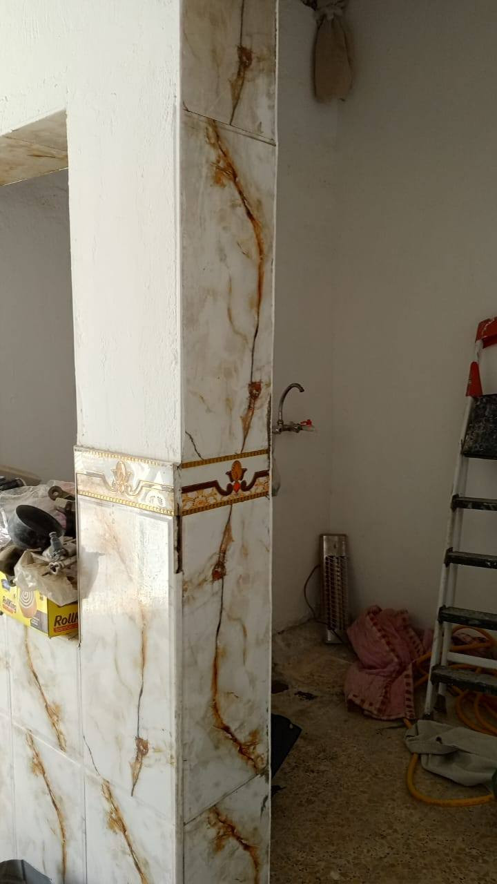 عروض #مكتب_الشكري_للعقار دار سكن 50 م فقط ب 20
🌍 الموقع :النجف الاشرف_  الكوفه شارع المطار السايدين شارع ميثم التمار 
----------------------------------------
🔳  زراعي سند 25
🔳 المساحه 50م
🔳دار سكن زراعي جاهز 
--------------------------------
🧾 تفاصيل البيت 🧾
البيت نظيف  الأساس والسقف كونكريت  غرفه وصاله  ومطبخ وتخاريج كاشي سيراميك صب كونكريت فوك جوه  
------------------------------
سعر البيع 20مليون وبي مجال  💷
☎️ للاستفسار 
واتساب ***********
***********
🛣️عنوان المكتب النجف الأشرف _ الكوفه شارع المطار السايدين مقابل جوهره العرب مباشرتٱ مكتب الشكري للعقار
 #الجميع
