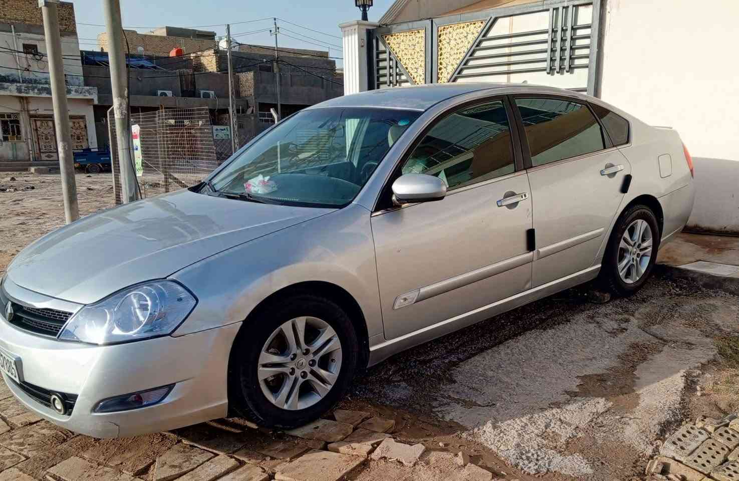 سافران 2011 رقم اربيل دولي جديد
4 سلندر محرك 2000

شاشة ،كامرة ،تحكم ستيرن ،تبريد بالكشنات 

مكفولة من الضربة والتبديل والصبغ

 فقط الهلال الخلفي بي رشة بسيطة كد شبر 

كير ومكينة وحدادية وتبريد جدد ومكفولات 

للاتصال  ***********واتساب 

مكاني بالديوانية
