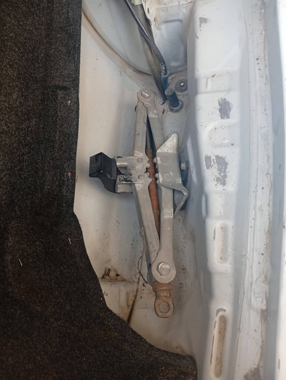 سلام عليكم راس الثور موديل٩٧  مكفولة من ضربة وصبغ سنوية  بسمي فول مواصفات تسجيل جديد*********** السعر  130
