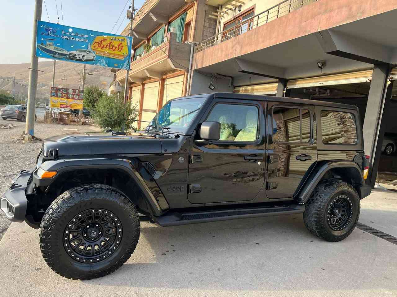 Jeep 2022
٦ بستن مەکينە مەرخوب
جيب 
موديّل / ٢٠٢٢
مواسفات / شاشه ، كاميره ، حهساس 4x4 , رادار، ئۆتۆ ستۆپ
٥ تايەوويل سپۆرت لۆک 
سەيارەکە بۆياخی نيە. کلين 
چاڵ و شوخت و قوپاوی نيە 
هەمووگيانی بەشەرت 
سەنەوی و رەقەم تازە 
کتابی جامرەش لەگەلە  
بيلاد جام رەشە لەزگە نيە
*********** 
٥٥ هەزار م رۆشتوە

