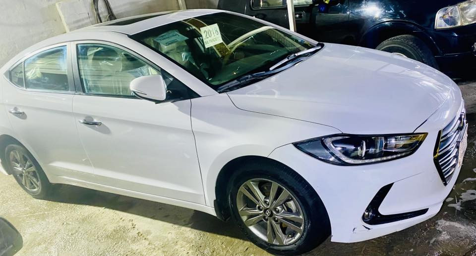 2018 فول عدا البصمه
رقم بغداد 
ماشيه 65
كفاله عامه 
ب163 بيها مجال بسيط

‭0773 343 4738‬
