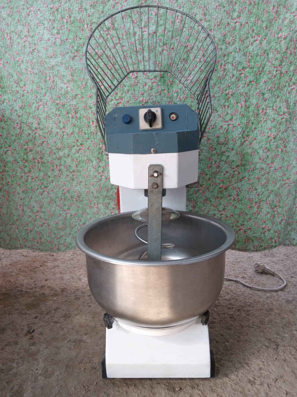 السلام عليكم 
للبيع عجانه لولبي 5 كيلو السعر (١٦٥)
مكاني جكوك قريب على الكاظمية ***********
