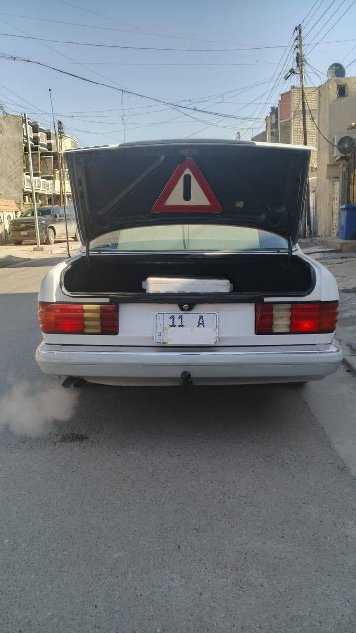 السلام عليكم
للبيع 
مرسيدس جانبو 300SE
موديل 1989
سيارة بلادي مكفوله 
بيها هلالات الجاملغات مصبوغه فقط
الباقي كفالة عامة 
من دواخل و خارج 
السعر $ 130
***********
مكاني بغداد الشعب شارع اسواق المركزية
