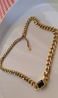 للبيع • كراتين تغليف • اكسسوارات صغيرة
