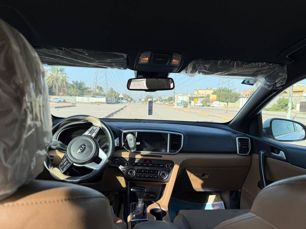 سلام عليكم سبورتج 2021خليجي
سياره فول مواصفات عده لبنوراما 
كشنات جلد كراسي كهرباء 
بصمه ويل 19
مكاني بغداد الـغزاليه ***********
السعر 197
