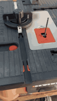 السلام عليكم منشار تخريم منضدي جديد لوك وارد برطانيا للإستفسار الاتصال على الرقم *********** أو واتساب
