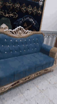 السلام عليكم للبيع تخم جديد مستعمل قليل النظافه 90 بالميه تسگام درجه اولى شغل مضبوط  مال جناي السعر 500 وبيه مجال قليل المكان كوفه للاتصال ***********
