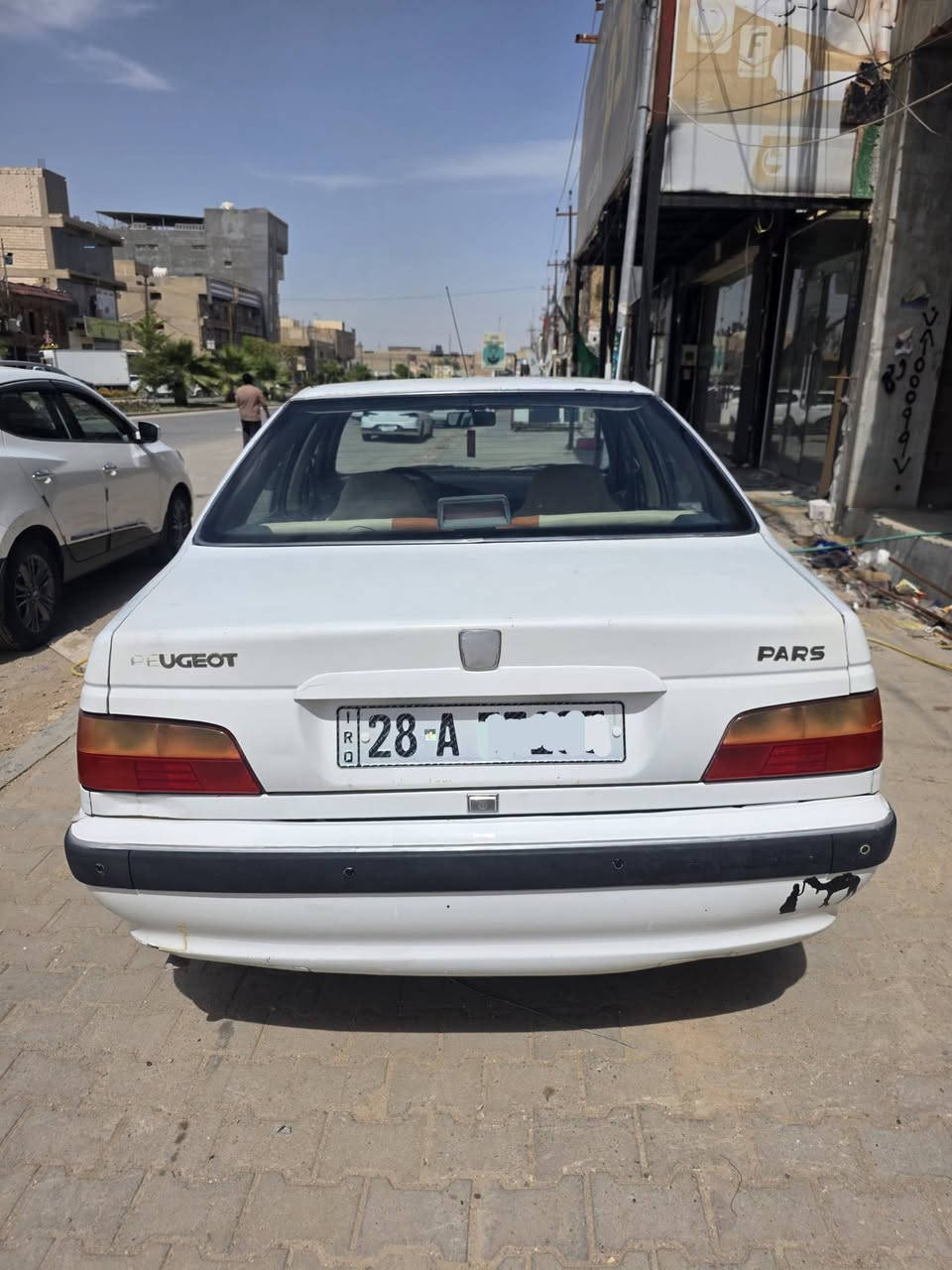 بيجو بارس 2014 
رقم نجف نكليزي سنويتهة 27  بدون غرامة 
 راعيهة نجف ويريد يداور السياره جاهزه مكينه وكير حلوة
 تخم تایر ، سنتر لوك، دوشمة جديدة
فلنجات ،عمبارات ،درايم، دهن كير ومكينة ستوني مبدلهن 
تبريد منضومة كاملة جديدة، بيهة جاملغ وبنيد مبدلات
السعر 40  عنوان نجف حي الحسين 
***********

