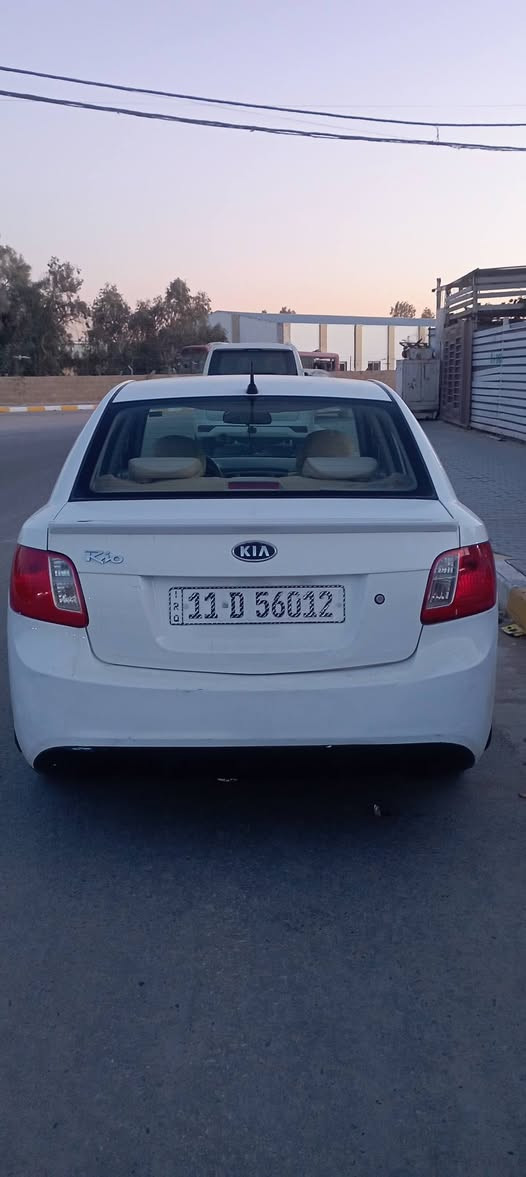 كيا ريو 2012 مكفولة محرك 1600 ماشيه 122جاهزة من كلشي محرك وگير وتبريد وحداديه مكفولات تخم تاير جديد السعر 97 وبيه مجال قليل مكان السيارة النجف للاستفسار ***********

