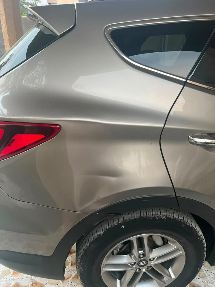 سنتافي
الموديل 2018
وارد امريكي
المحرك 2400
الحادث جاملغ امامي جهة السايق تبديل
بدون ارباك
  تدفئ للمقاعد الاماميه والخلفيه 
كرسي السايق كهربائي
السعر 165 وبيهة مجال 
للتواصل 
 ‭***********‬ واتساب 
مكلف بلنشر غير متواجد على الفيسبوك
