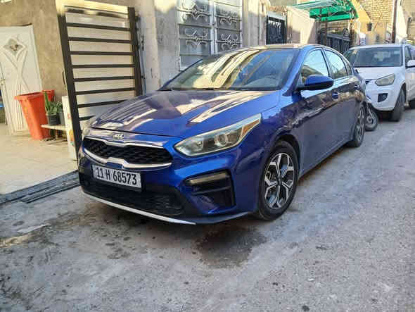 السلام عليكم
كيا فورتي موديل ٢٠١٩ امريكي 
 رقم بغداد الجديد 
هزه كامله 
صدرها خير من الله 
تبريد ثلج
لايت زنون 
محرك ٢٠٠٠ دوش 
كير cvt بلادي 
ماشية ٩٦الف 
لغد شاصي دواخل كير محرك مكفول 
الرقم بغداد 
سياره خير من الله نضيفه مرتبه 
هاتف/ ***********
السعر 125 وبيها مجال
