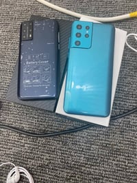 جهزه جلكسي صيني البيع بعدهن كرتون محلاقته وياه واحد ٢٥ تواصل ع رقم 077...