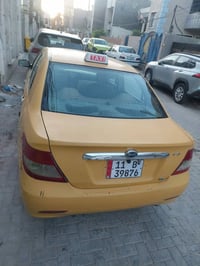 بي واي دي F3 • ٢٠١١ • مكينة جديدة